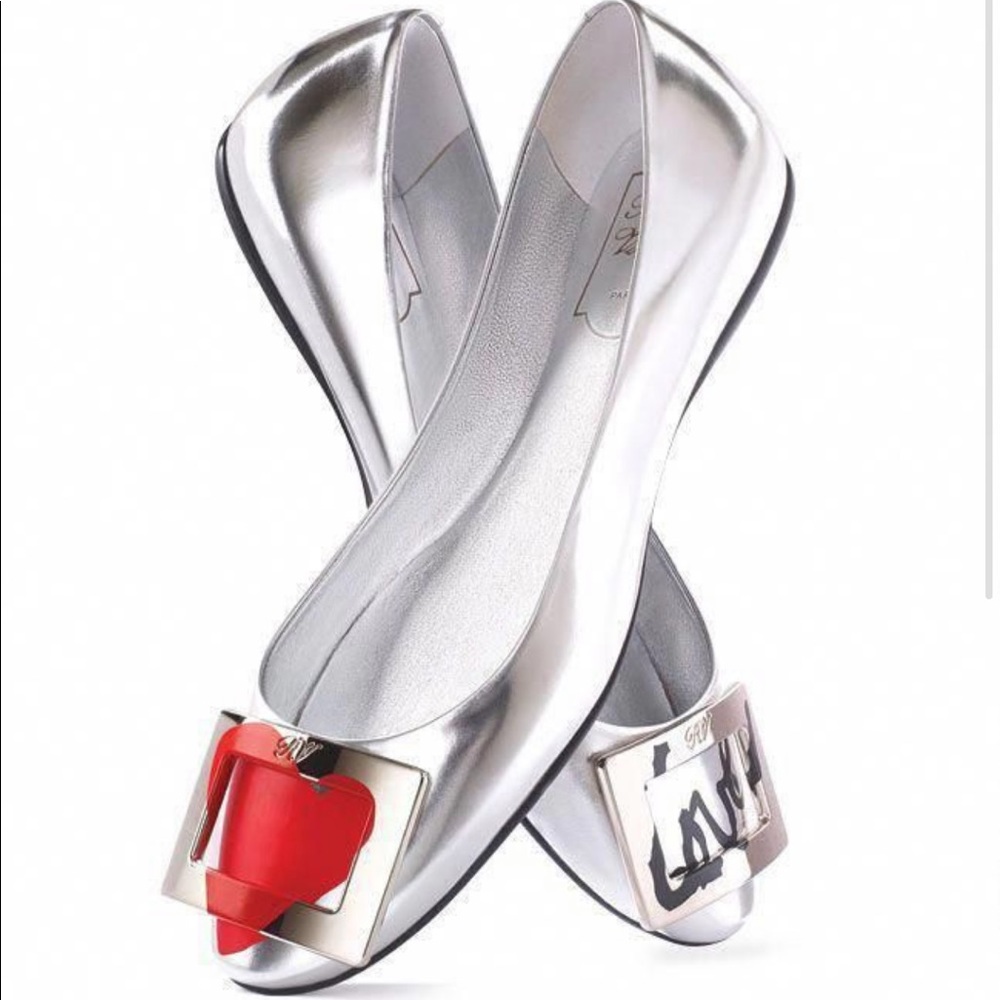 NWT Roger Vivier gommette love leather ballerinas